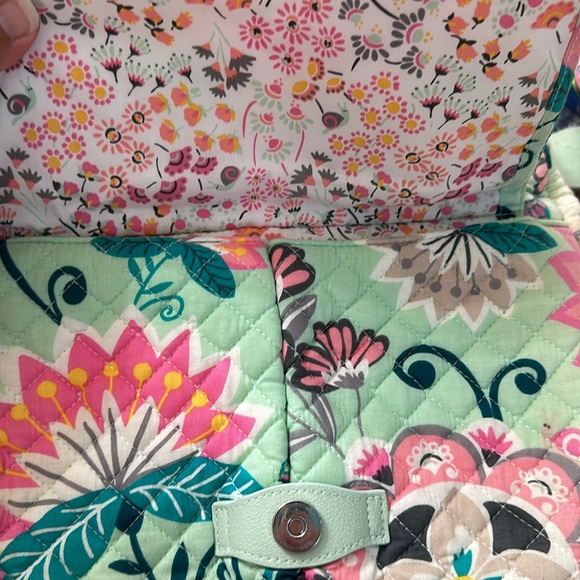 Vera Bradley Bag - Picture 3 of 3